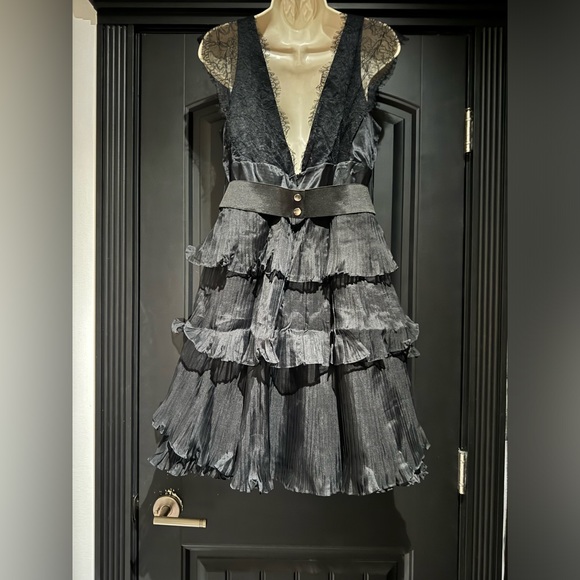 NWT BCBGMaxAzaria black crepe satin & lace prom dress - Picture 2 of 3